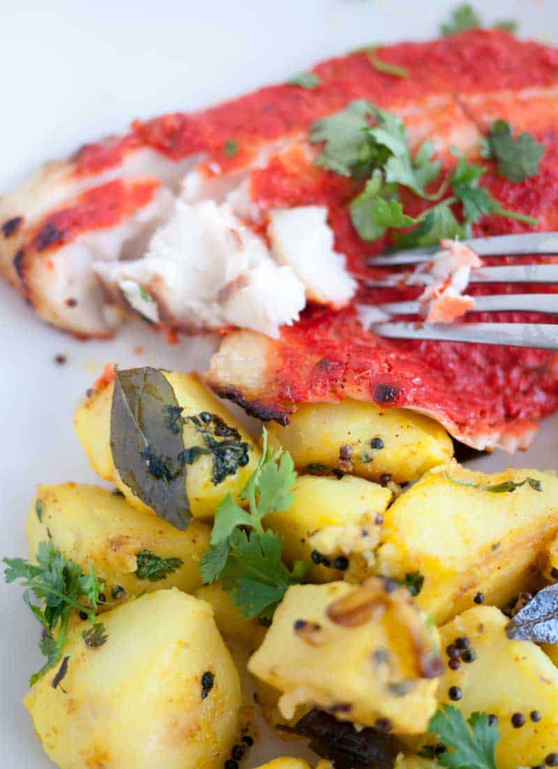 Pha sốt ướp Tandoori sữa chua thảo mộc