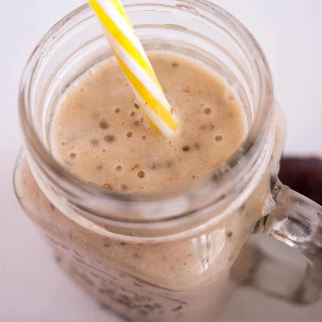 Banana Date Smoothie