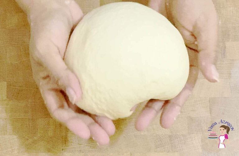 Đế Bánh Pizza Tự Làm Chuẩn Vị Ý – Vỏ Giòn Xốp, Nhào Nặn Dễ Dàng