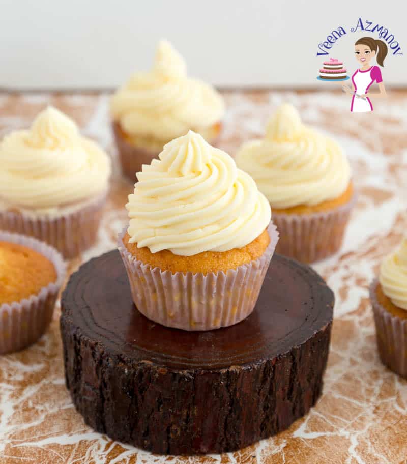 Bánh Vanilla Cupcakes Mềm Bông Chuẩn Tiệm Bakery – Bắt Kem Bơ Vani Tuyệt Đẹp