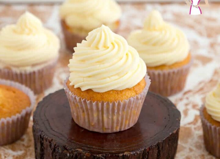 Best Vanilla Cupcakes