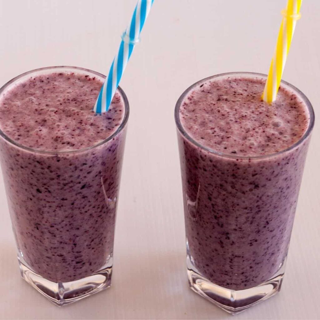 Sinh Tố Việt Quất Chuối Giàu Anti-Oxidant – Mát Lạnh Bổ Dưỡng Cho Sức Khỏe
