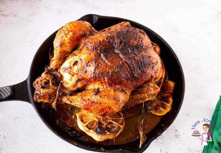 Gà Nướng Chảo Gang Thảo Mộc Cast Iron Roast Chicken – Vỏ Giòn Da Mọng Thịt