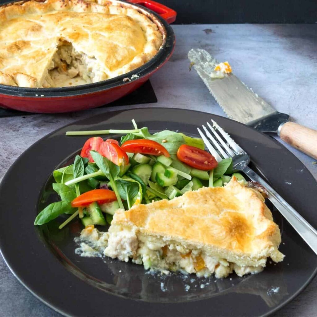 Bánh Pie Nhân Gà Rau Củ Đút Lò Chicken Pot Pie – Vỏ Giòn Rụm Thơm Ngậy Bơ