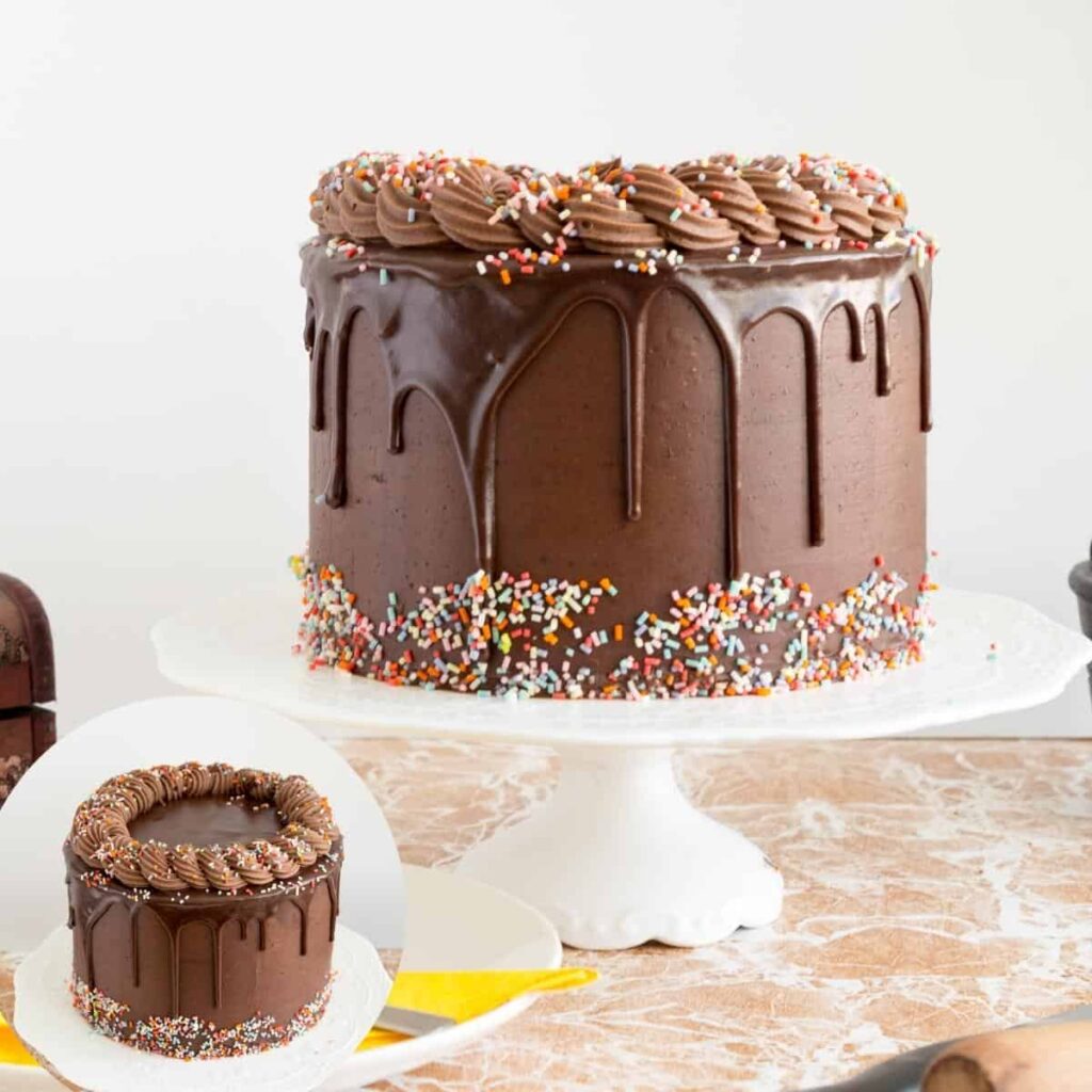 Bánh Kem Sinh Nhật Sô-Cô-La Chocolate Birthday Cake – Đậm Đắng Sang Trọng