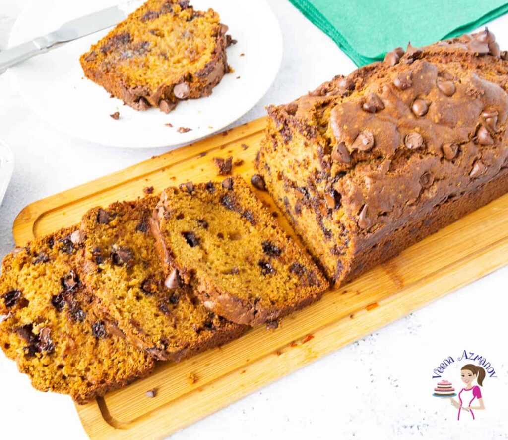 Bánh Mỳ Bí Đỏ Sô-Cô-La Chip Chocolate Chip Pumpkin Bread – Mềm Dẻo Thơm Nức