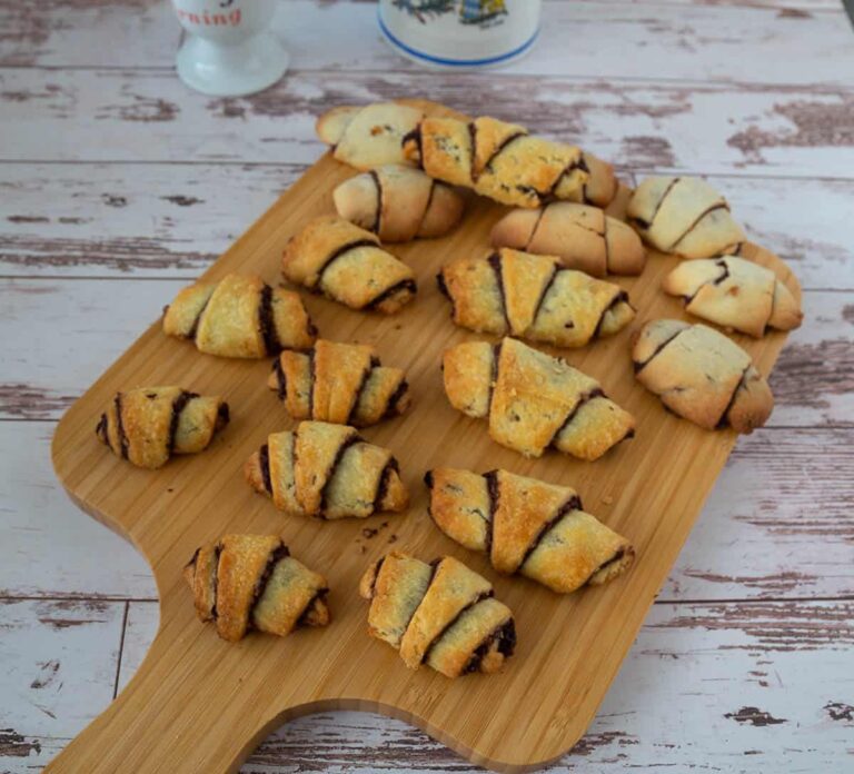 Bánh Quy Cuộn Sô-Cô-La Rugelach Cookies – Giòn Xốp Chuẩn Vị Do Thái