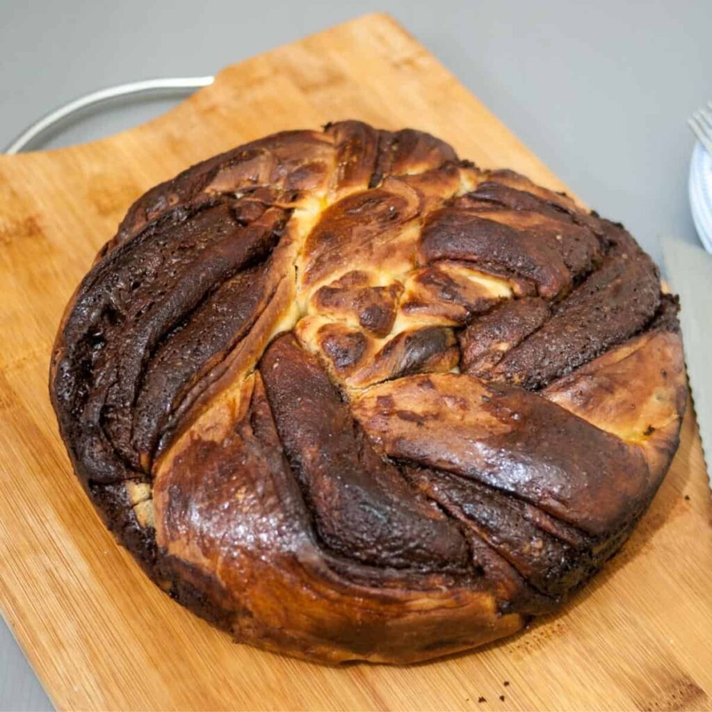 Bánh Mỳ Mắn Cuộn Sô-Cô-La Bột Quế Cinnamon Chocolate Babka – Xốp Mềm