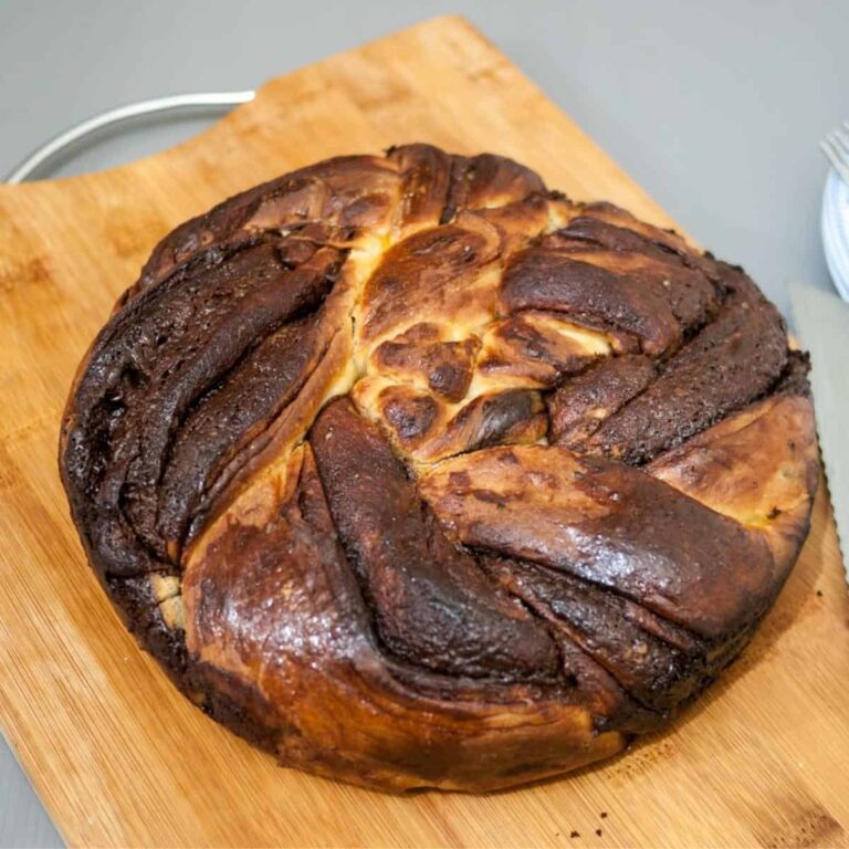 Bánh Mỳ Mắn Cuộn Sô-Cô-La Bột Quế Cinnamon Chocolate Babka – Xốp Mềm