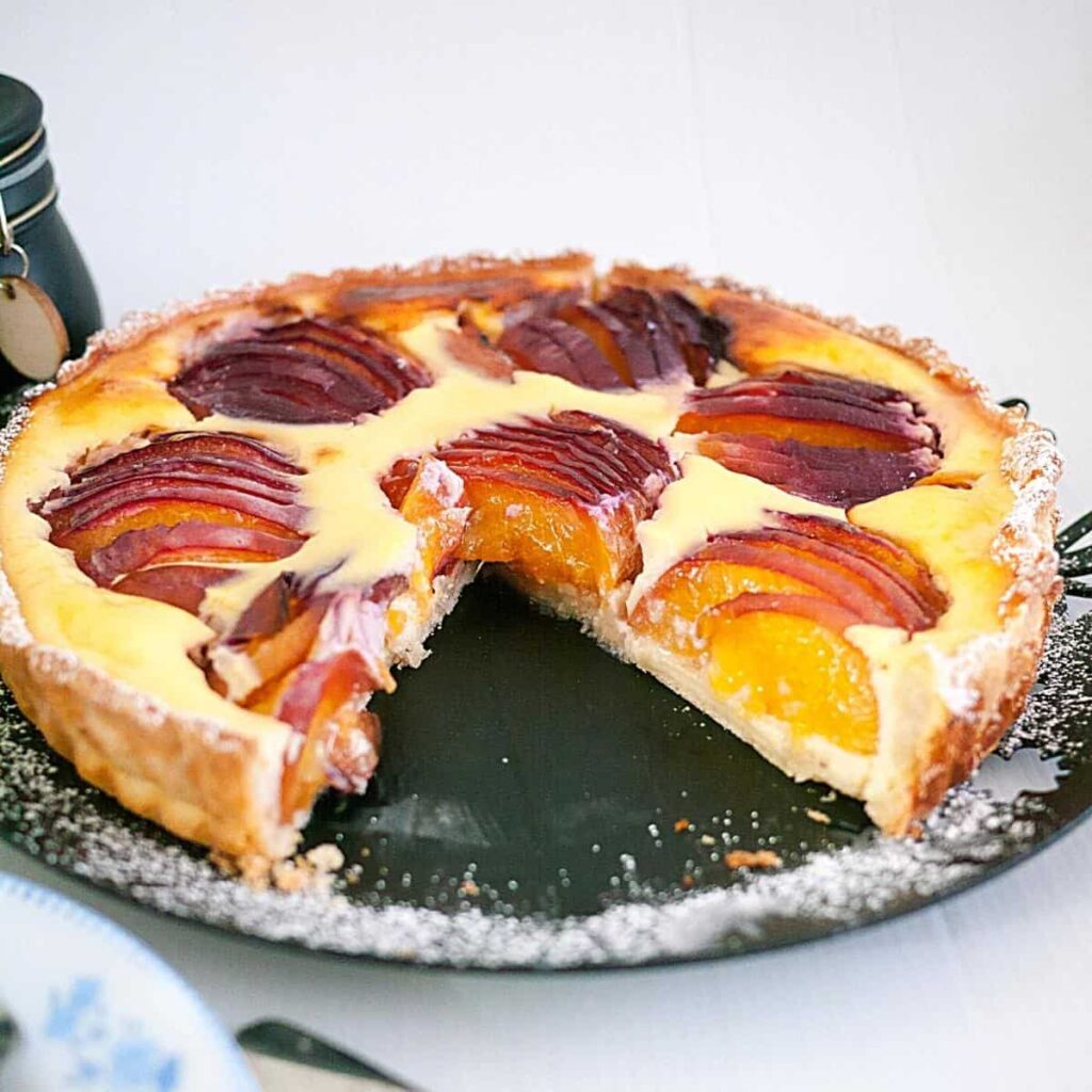 Bánh Tart Đào Đào Kem Phô Mai Cream Cheese Nectarine Tart – Vỏ Giòn