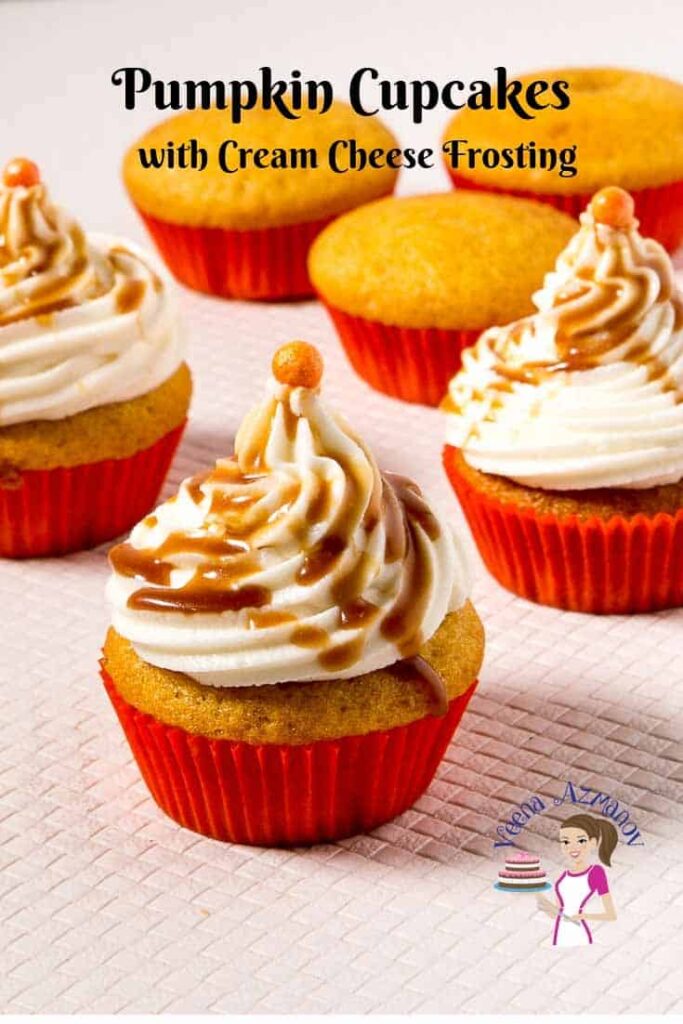 Bánh Cupcake Bí Đỏ Phủ Kem Phô Mai Easy Pumpkin Cupcakes – Mềm Ẩm