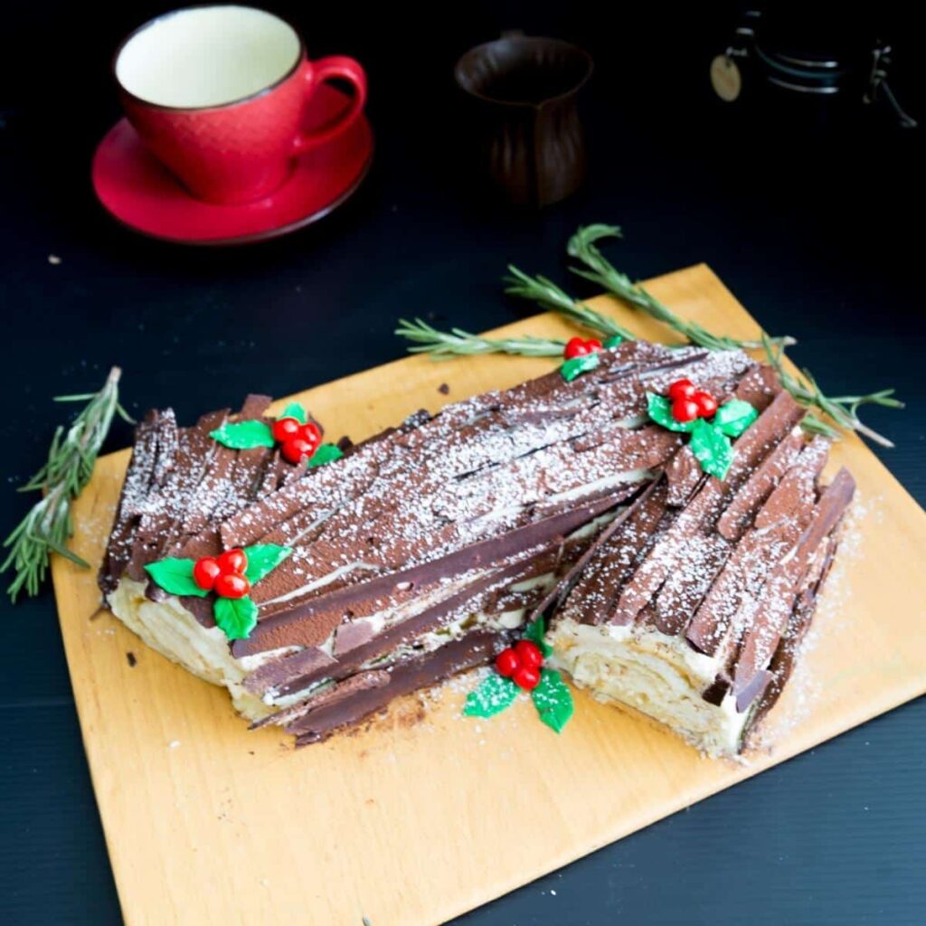 Bánh Khúc Cây Trứng Rượu Buche De Noel Eggnog Yule Log – Độc Đáo