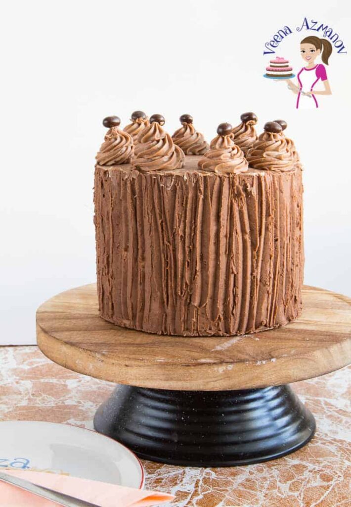Bánh Kem Cà Phê Espresso Phủ Kem Sô-Cô-La Ganache – Đậm Đắng Béo Thơm