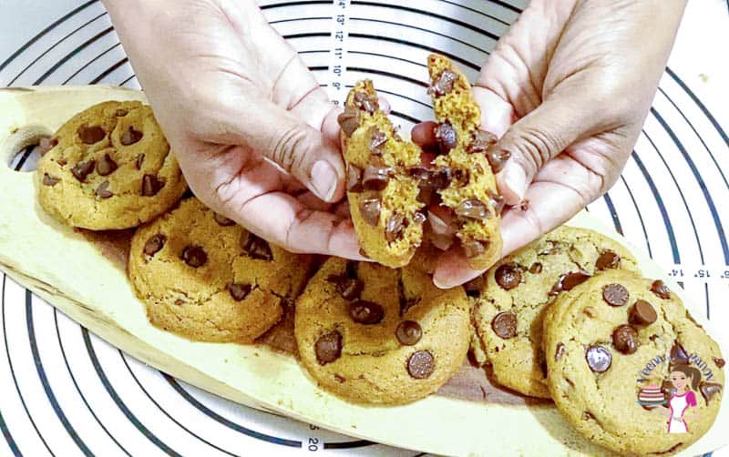 Everyday No Chill Chocolate Chip Cookies
