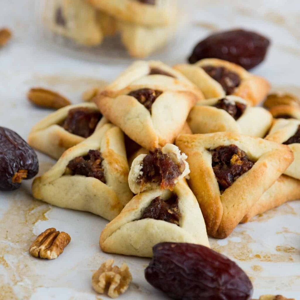 Bánh Quy Tam Giác Nhân Chà Là Hamantaschen Dates – Giòn Dẻo
