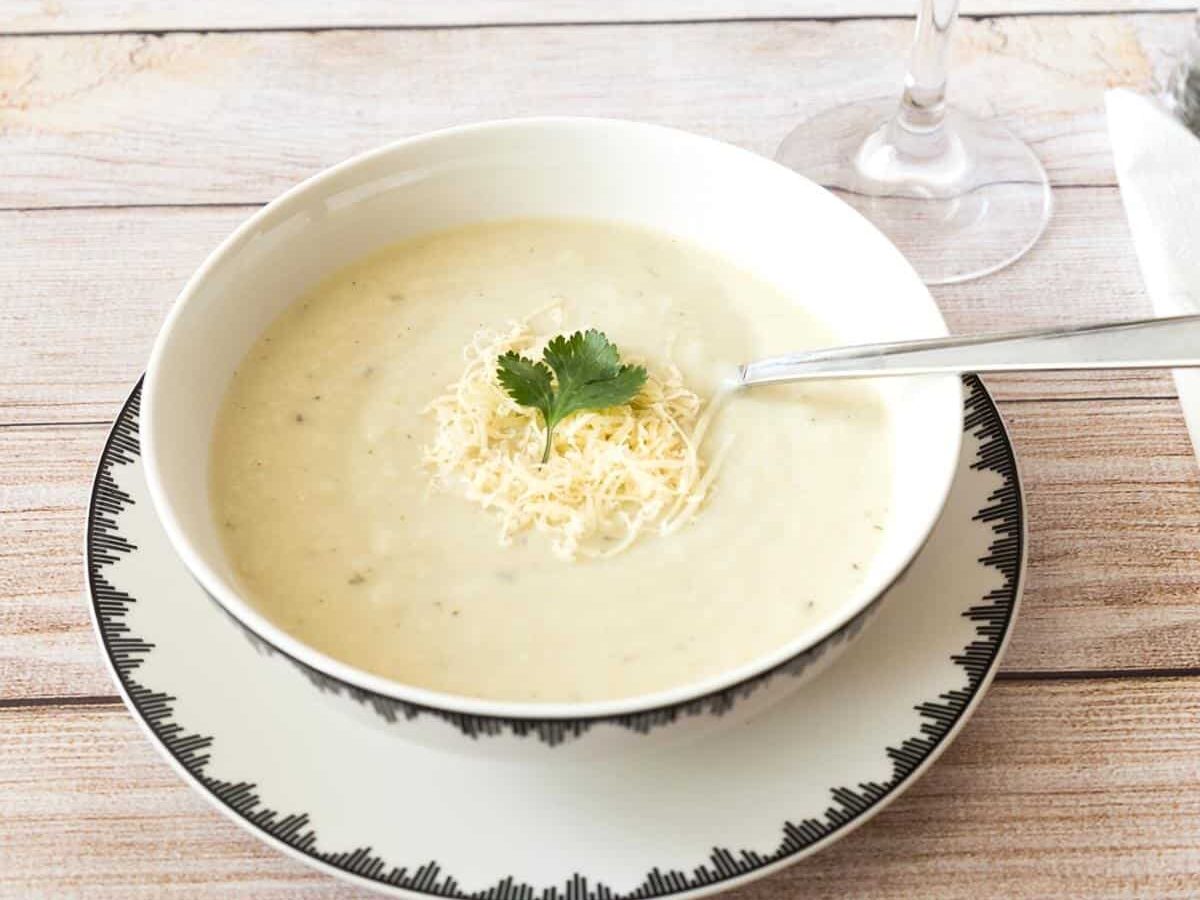 Homemade Cauliflower Soup