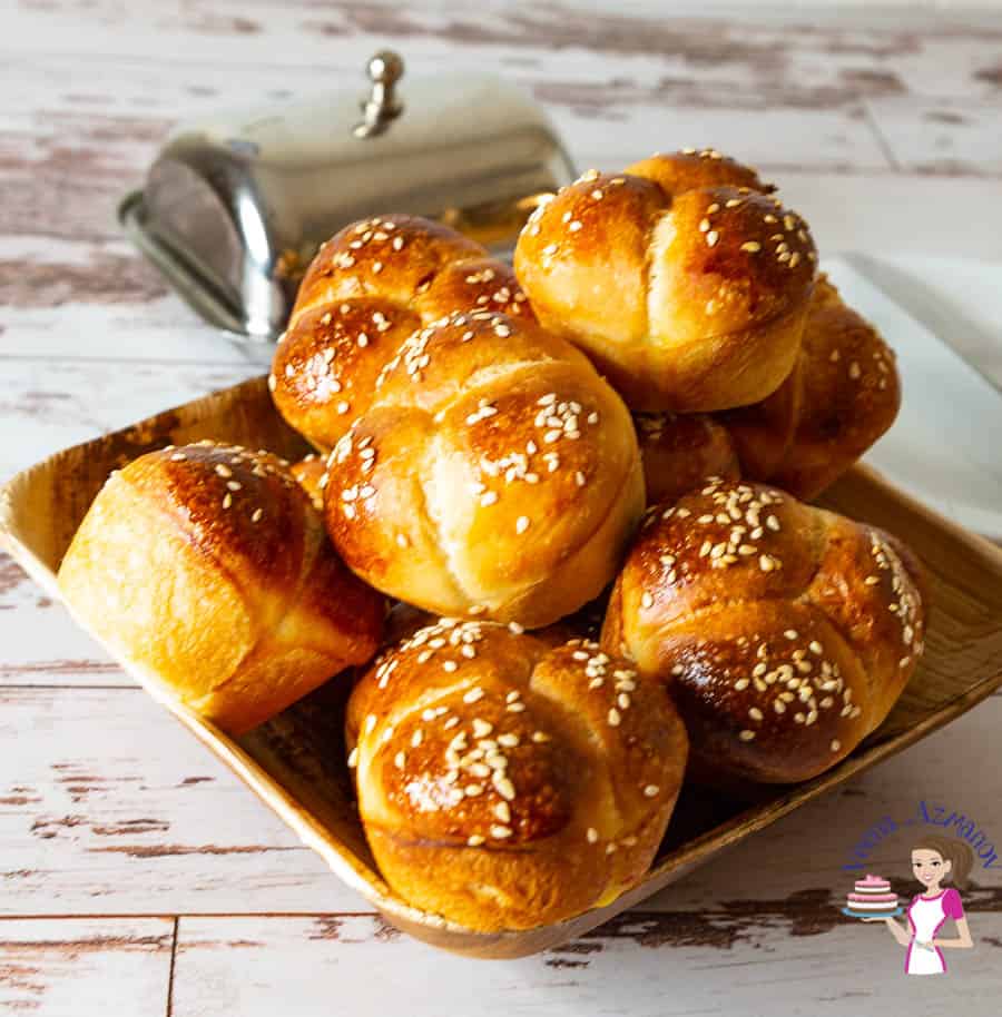 Homemade Cloverleaf Rolls