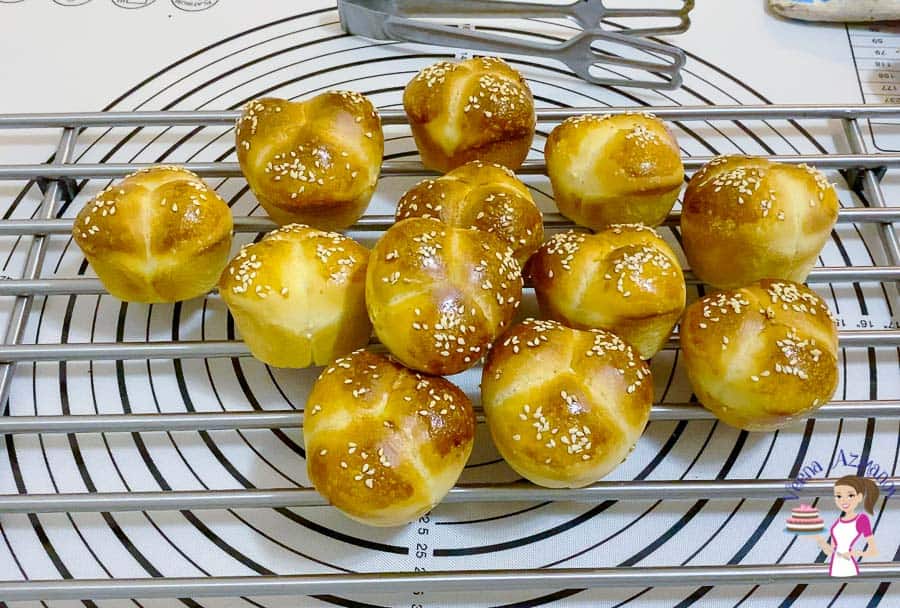 Homemade Cloverleaf Rolls