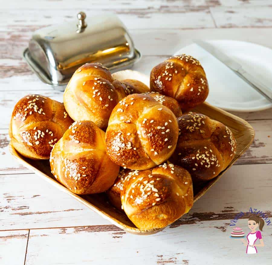 Homemade Cloverleaf Rolls