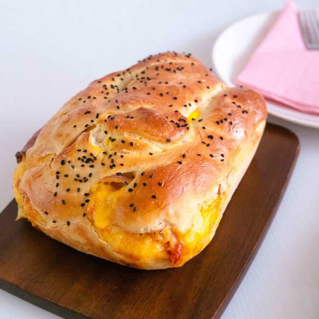Homemade Ham and Cheese Bread