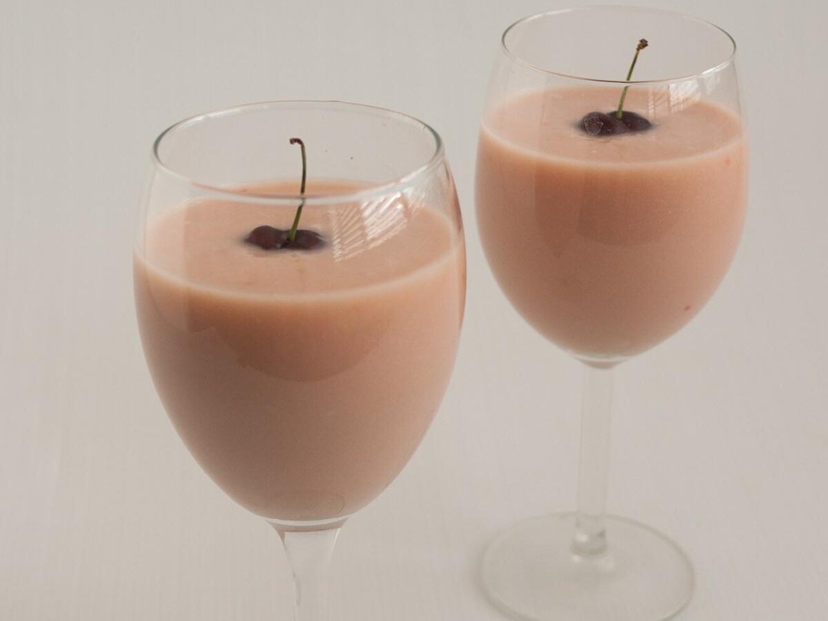 Homemade Rich Cherry Eggnog