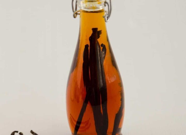 Homemade Vanilla Extract