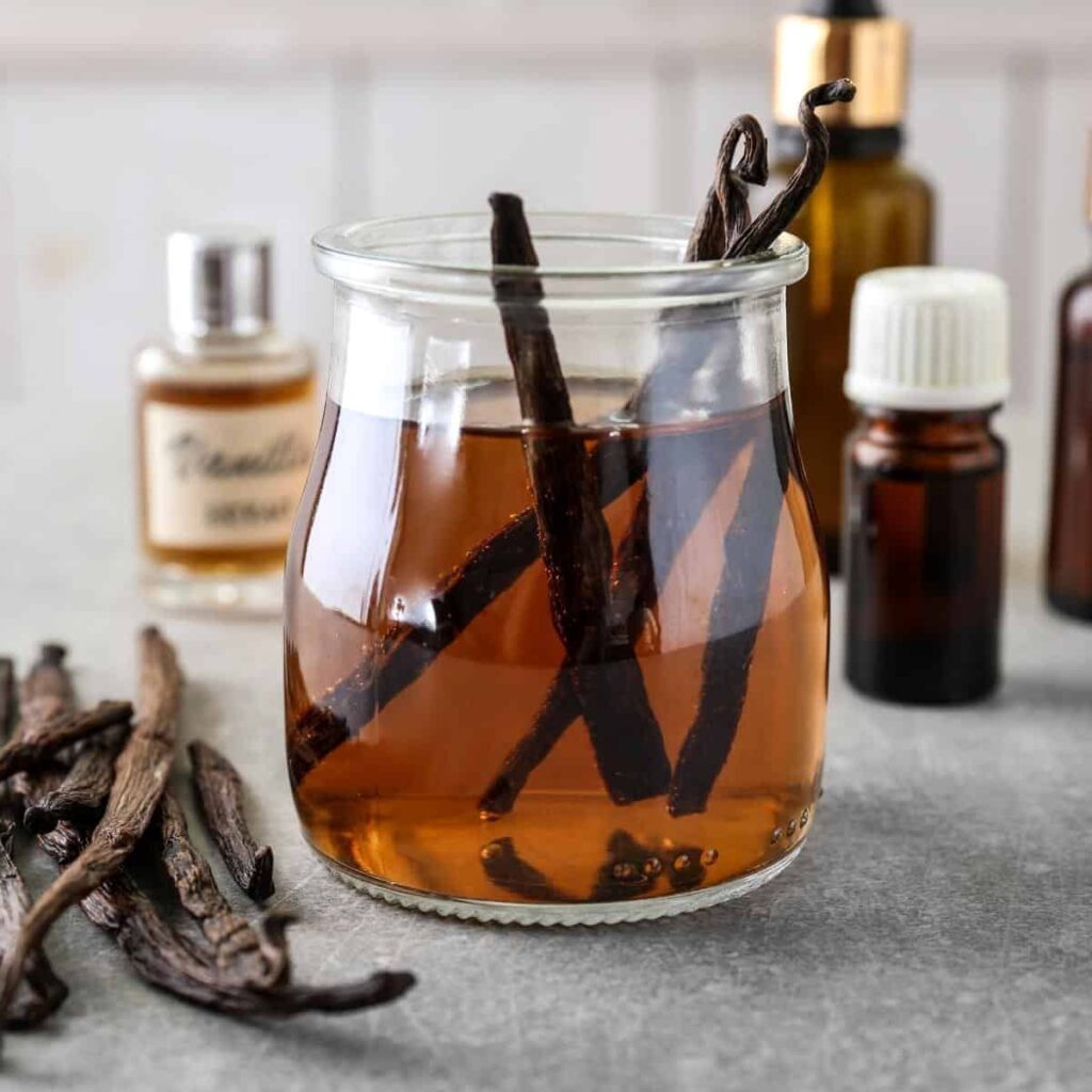 Homemade Vanilla Extract