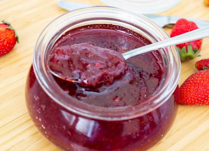 Microwave Strawberry Jam 3 ingredients