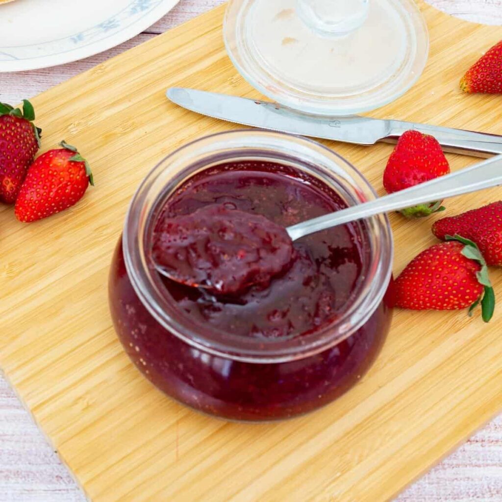 Microwave Strawberry Jam 3 ingredients