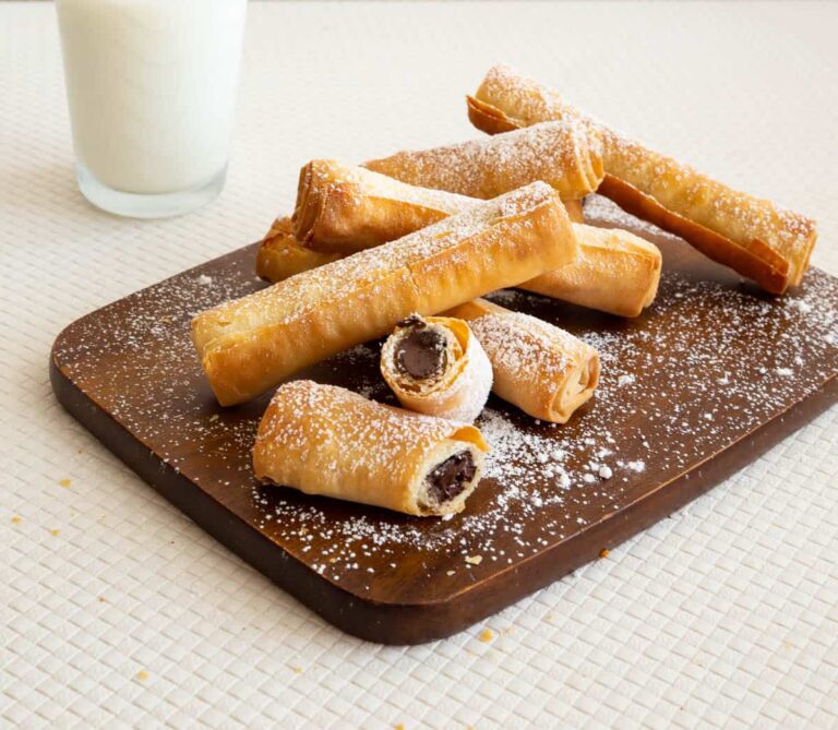 Bánh Cuộn Xì Gà Socola Vỏ Ngàn Lớp Phyllo Chocolate Cigars – Giòn Tan